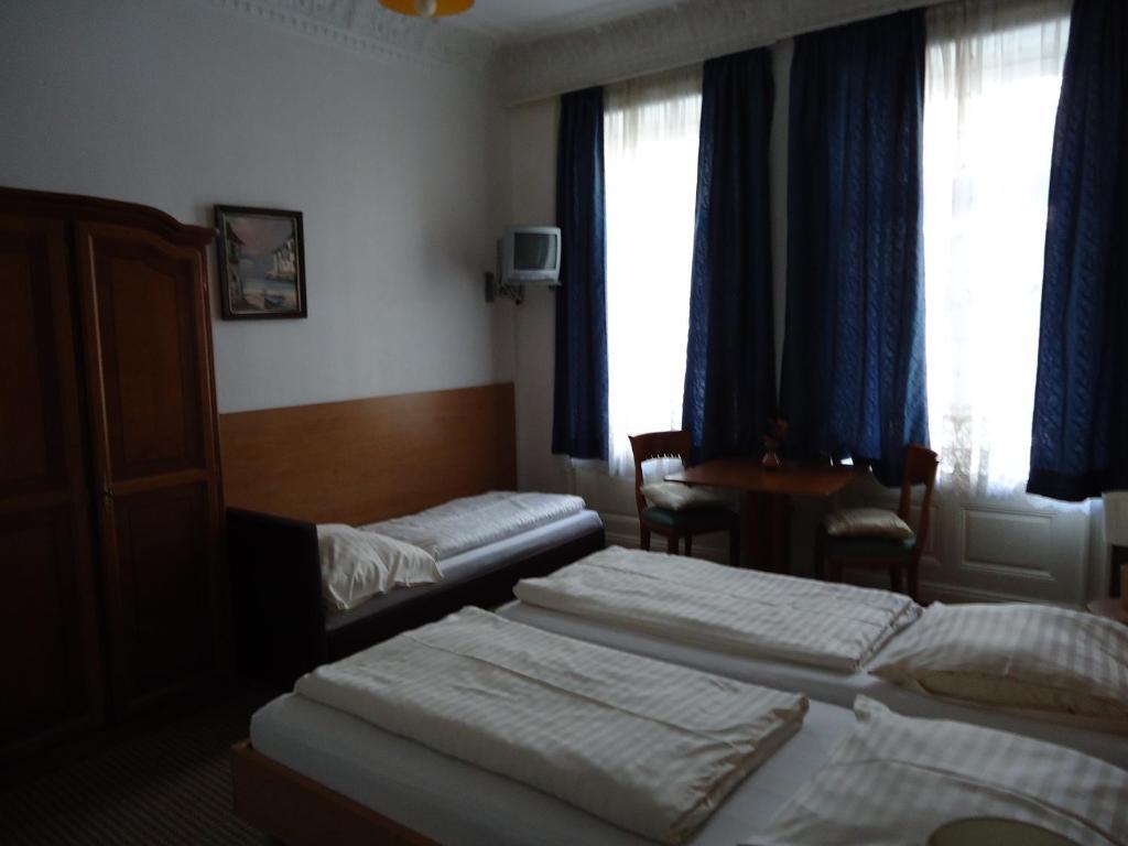 Hotel Garni Nord Hamburg-Harburg Buitenkant foto