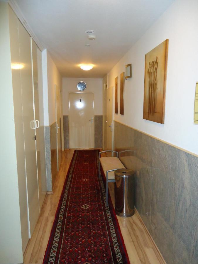 Hotel Garni Nord Hamburg-Harburg Buitenkant foto